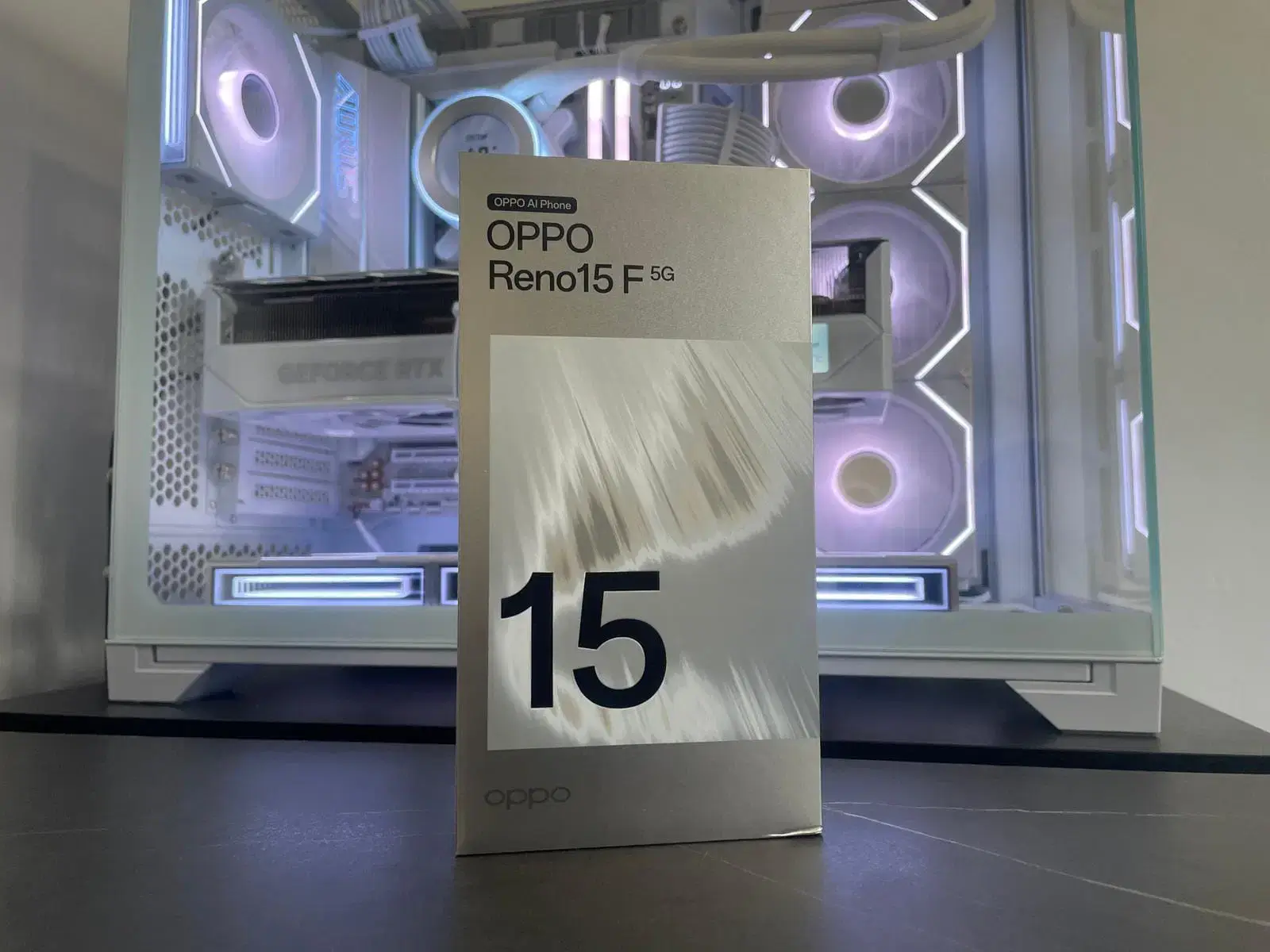 Oppo Reno 15F 5G Smartphone Box Review